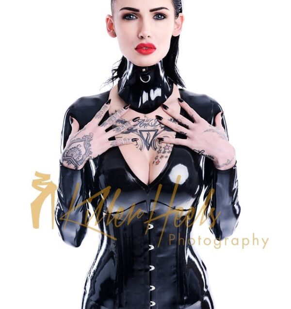 Latex neck corset